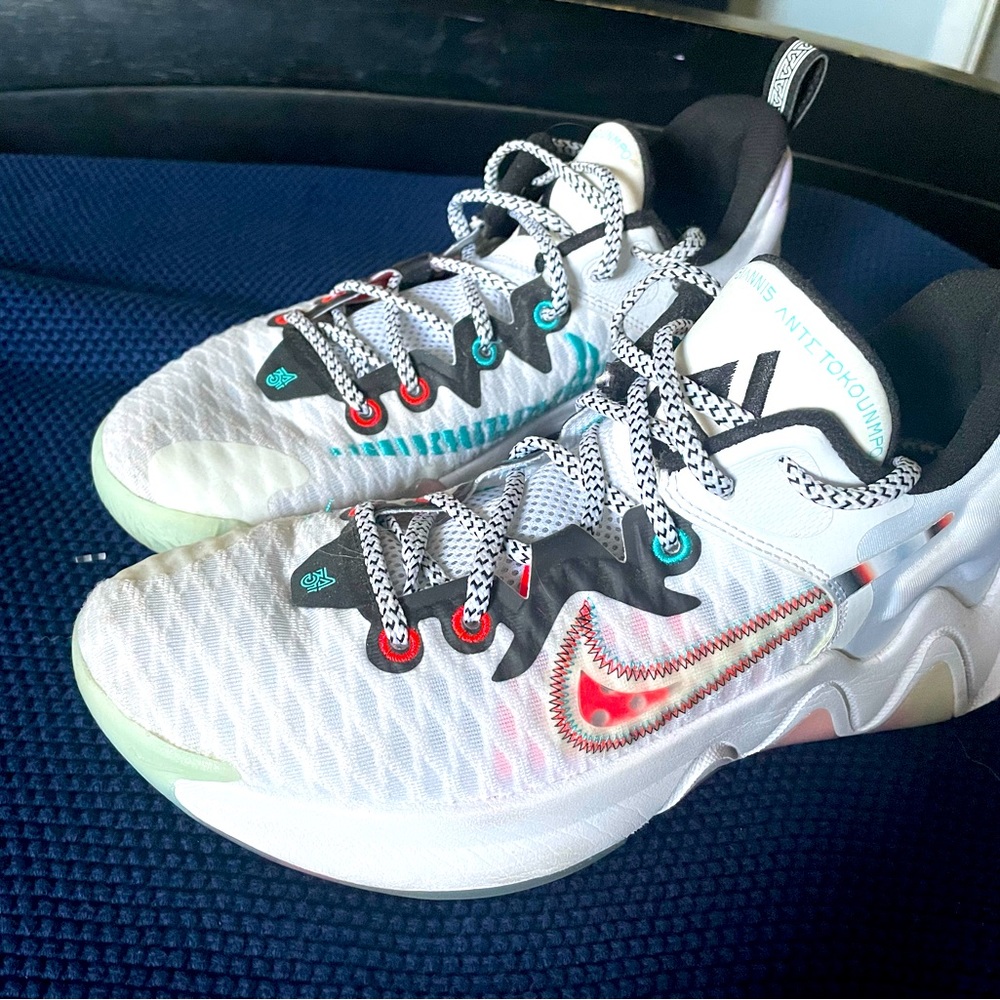 Nike, mid- tennis/basketball shoes